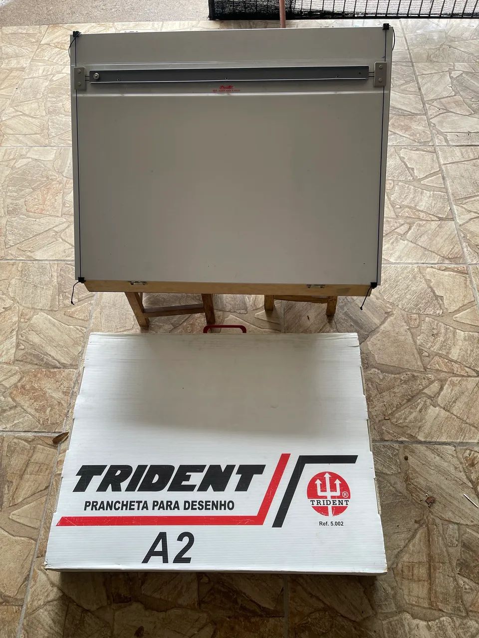 Prancheta Trident A2 Portátil c/ Régua Paralela - Completa e em Ótimo Estado - Foto 2