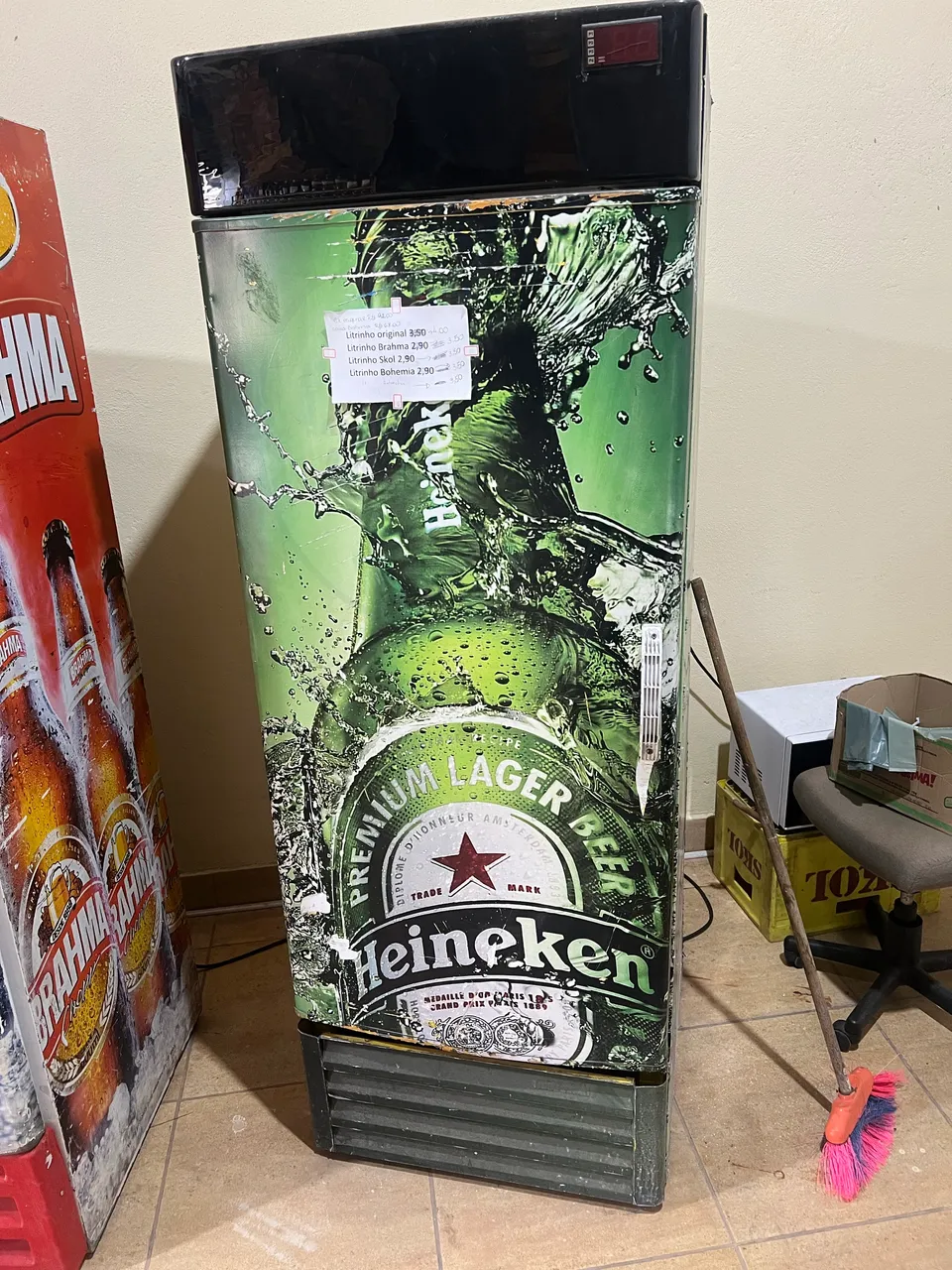 FREEZER CERVEJEIRO 570 LITROS COM DEFEITO - Geladeiras e Freezers