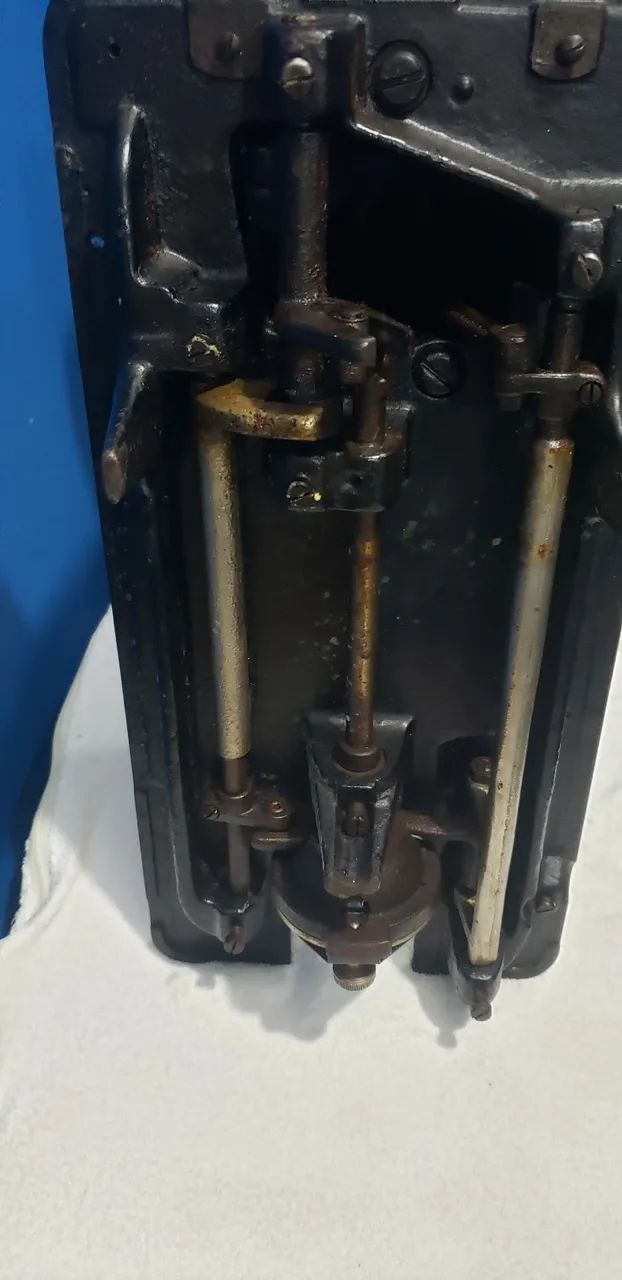  Máquina de Costura Antiga Vigorelli Vintage  - Foto 5