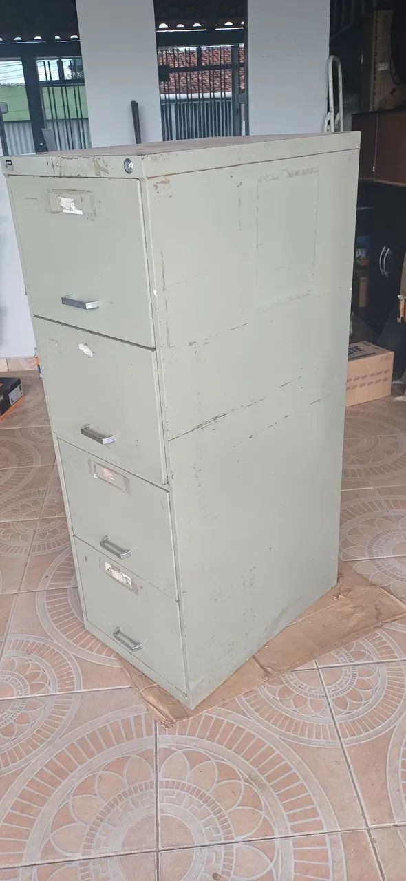 Armário em aço 