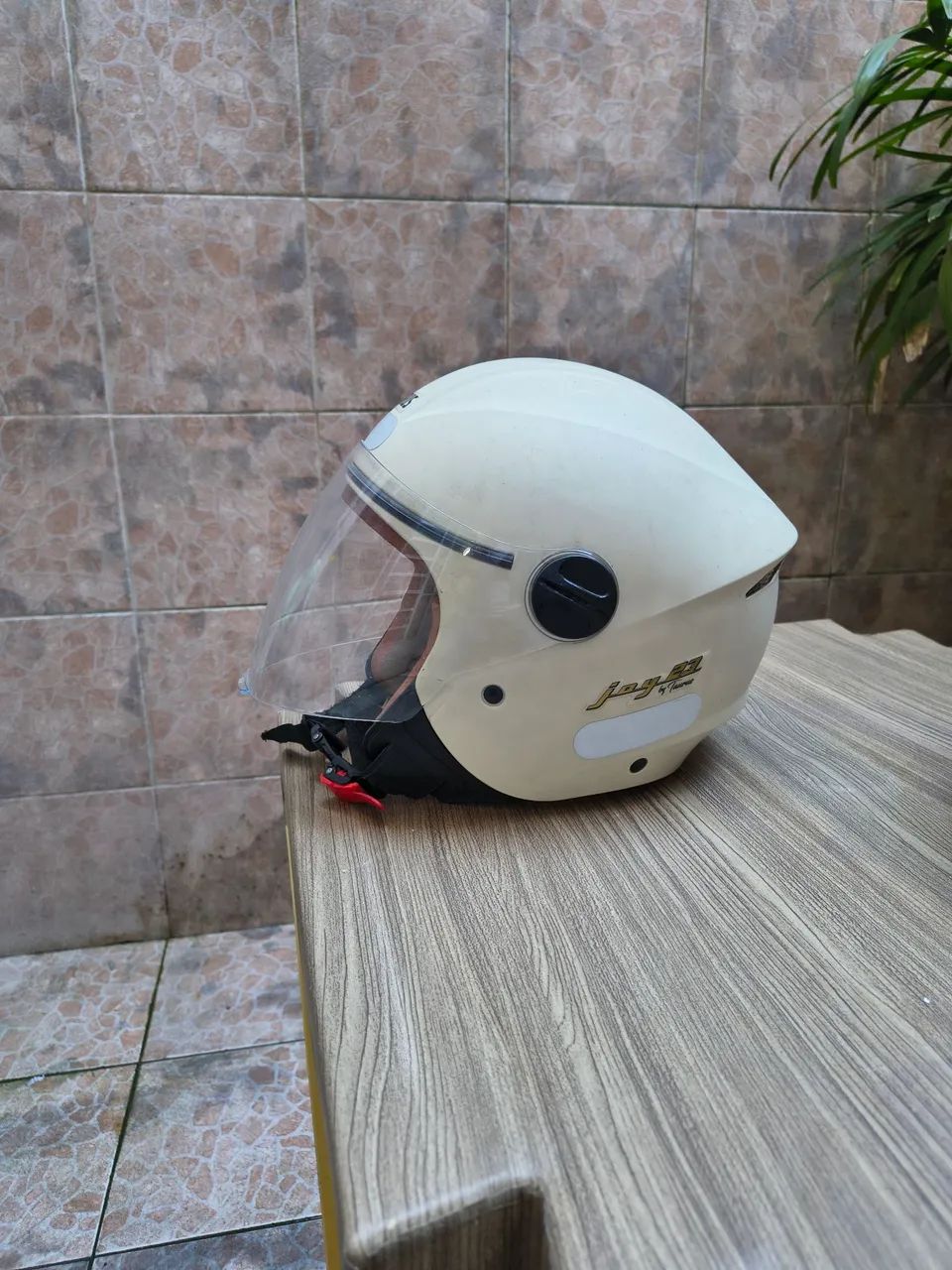 Vendo dois capacetes semi novos  - Foto 3
