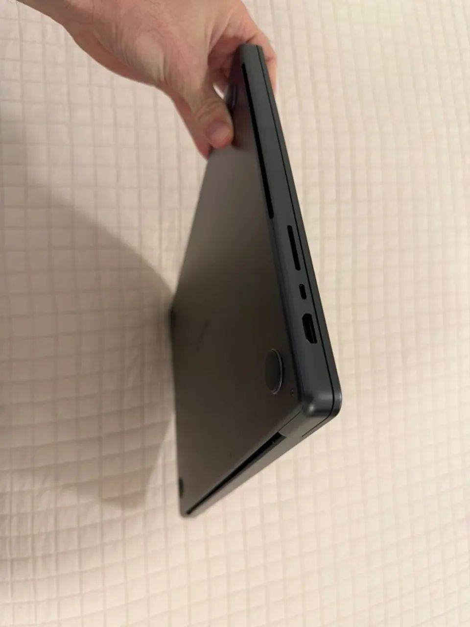 MacBook Pro 16 M3 Pro 2023 - Foto 3