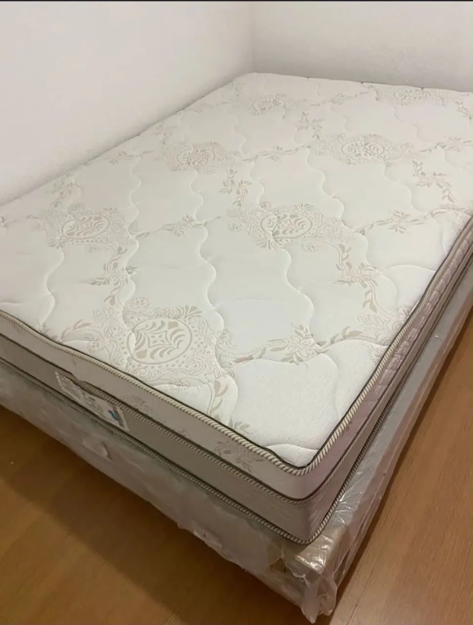 Vendo cama box casa 