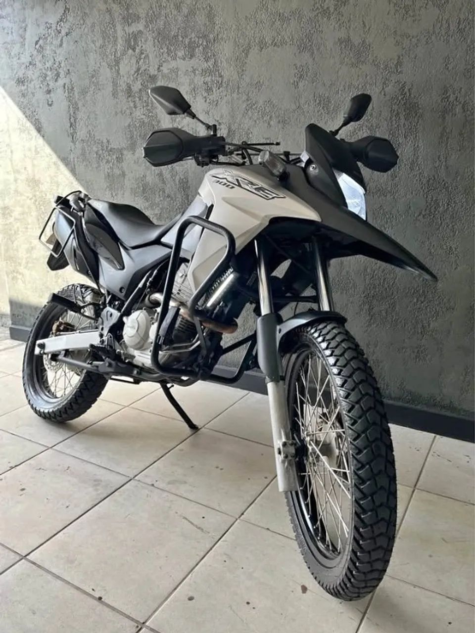 2018 XRE 300 (entrada 4 mil) 