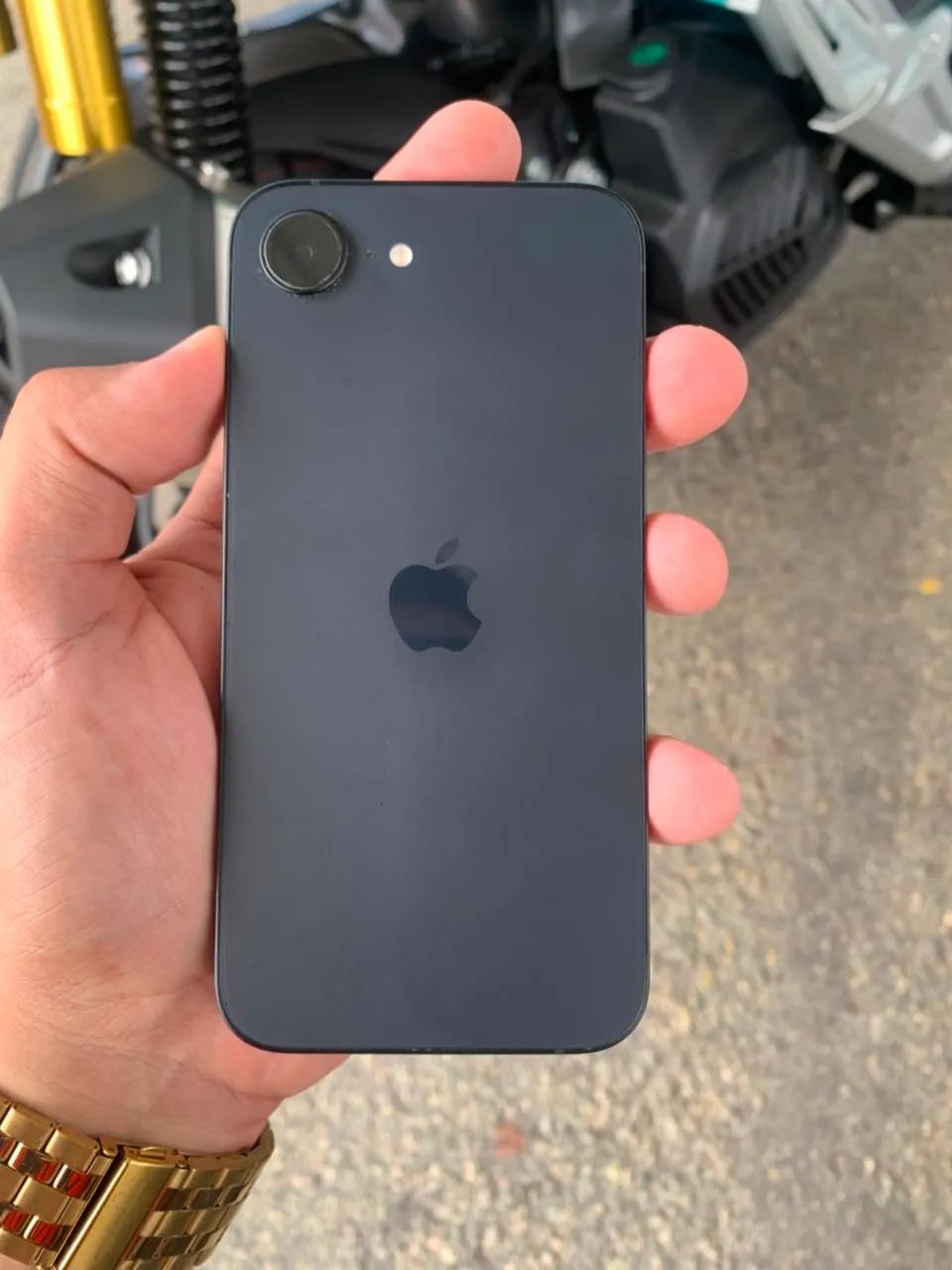 iPhone 16e - Foto 4