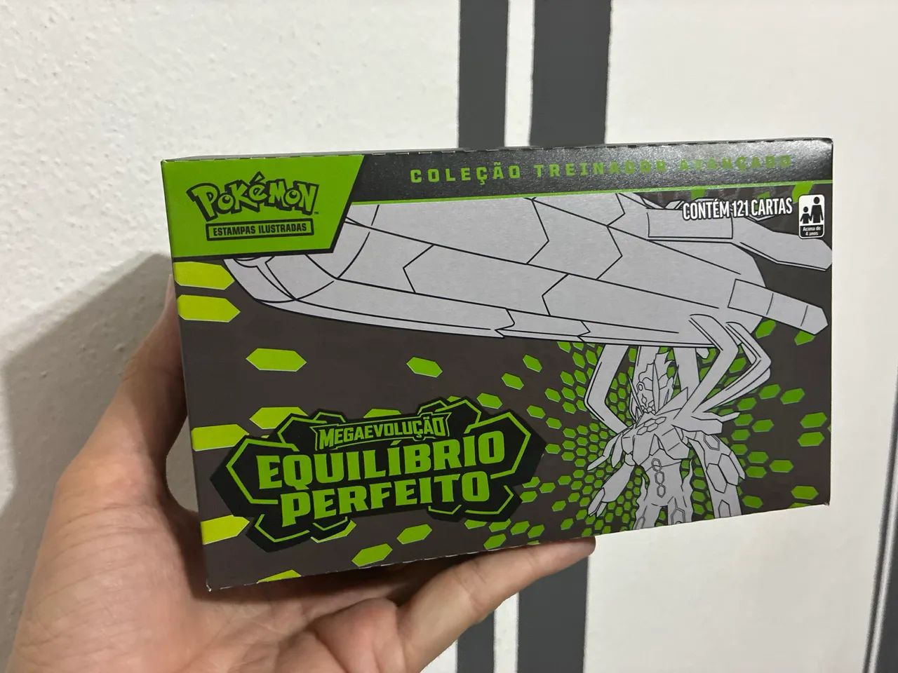 ETB Treinador Avançado Equilíbrio Perfeito Pokémon