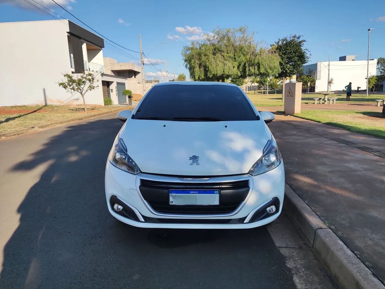 Peugeot 208 Active Pack 1.2 Flex 12V 5P Mec. 2017 - Foto 4