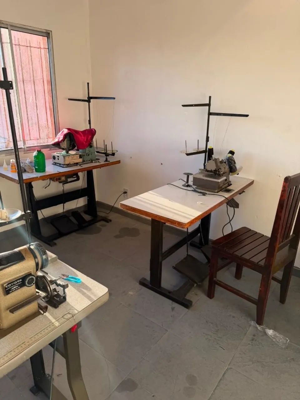 Vaga de Costureira Alta Produção Para Reta Overlock Etc - Região Zona Leste