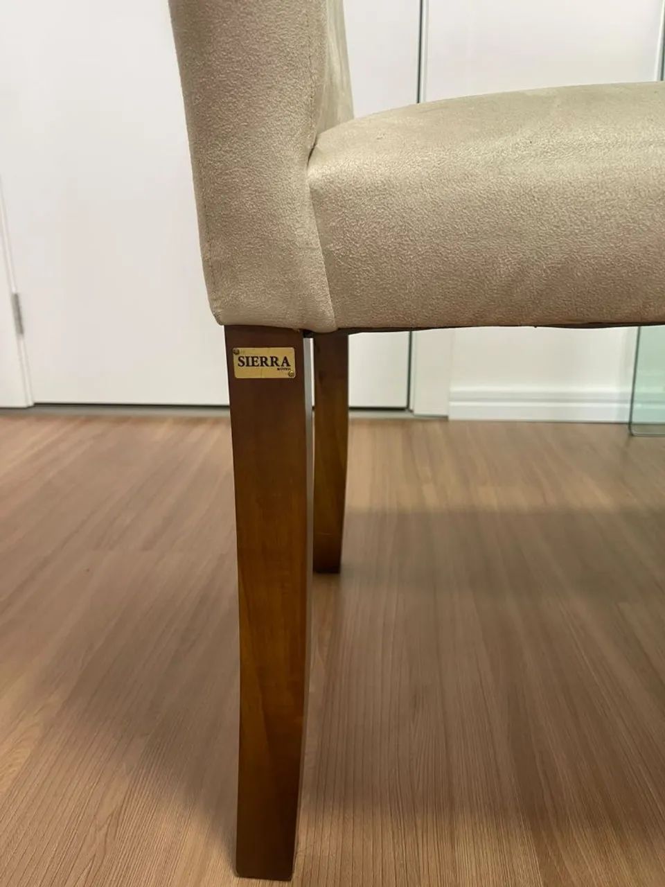 Mesa de vidro e cadeiras - Foto 4