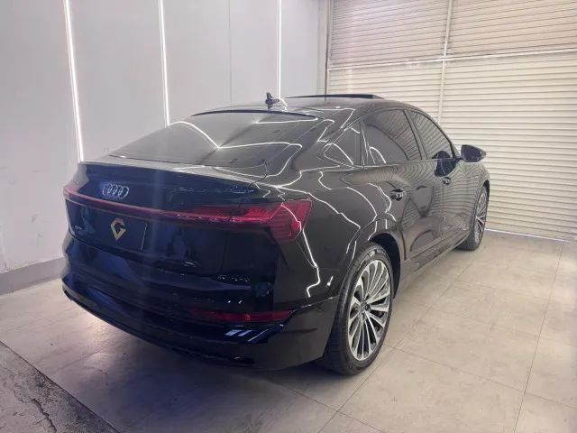 Audi E-Tron Sportback Perf. Aut. (elétrico) 2022 - Foto 2
