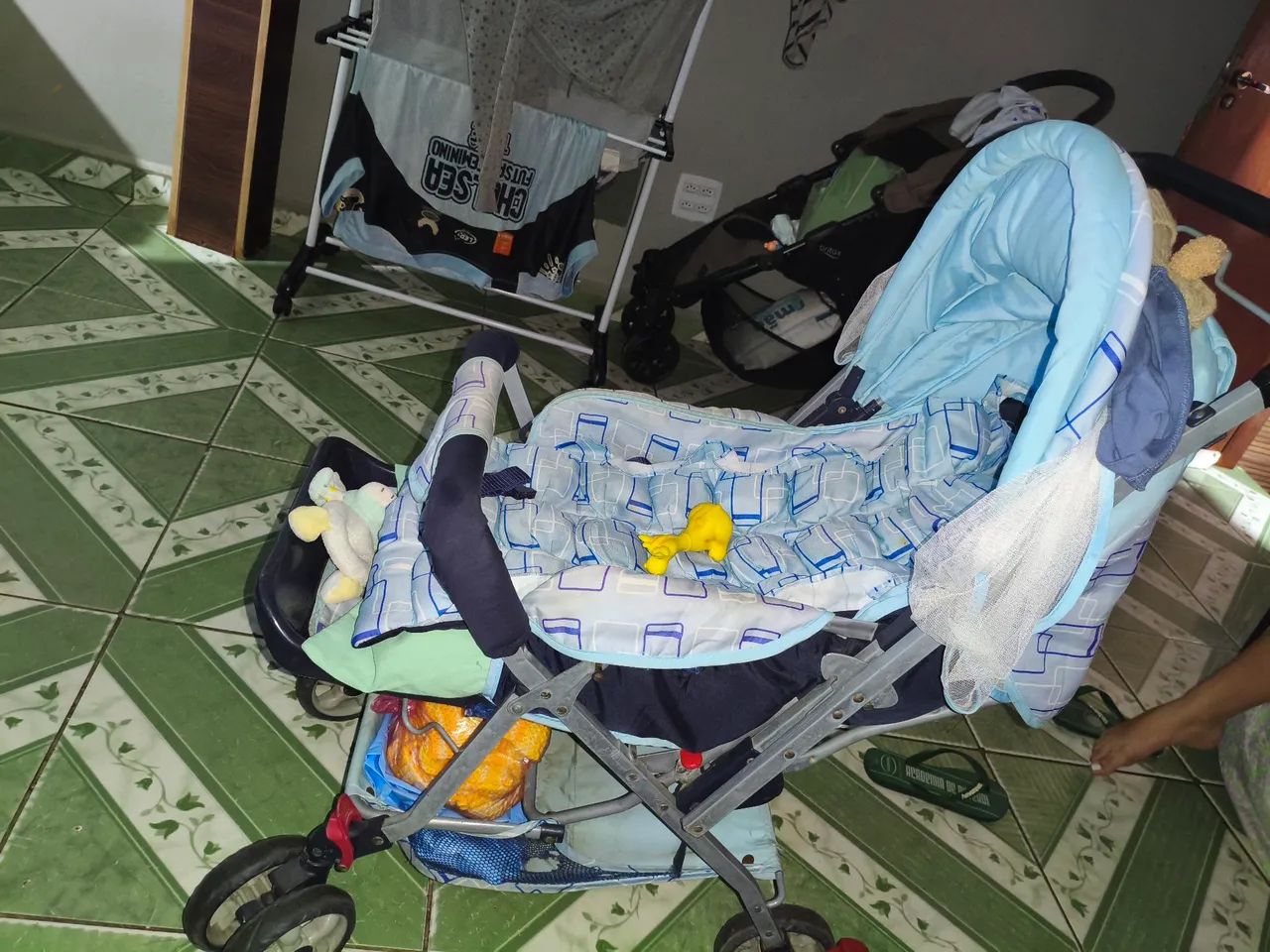 Carrinho de bebê usado  - Foto 3