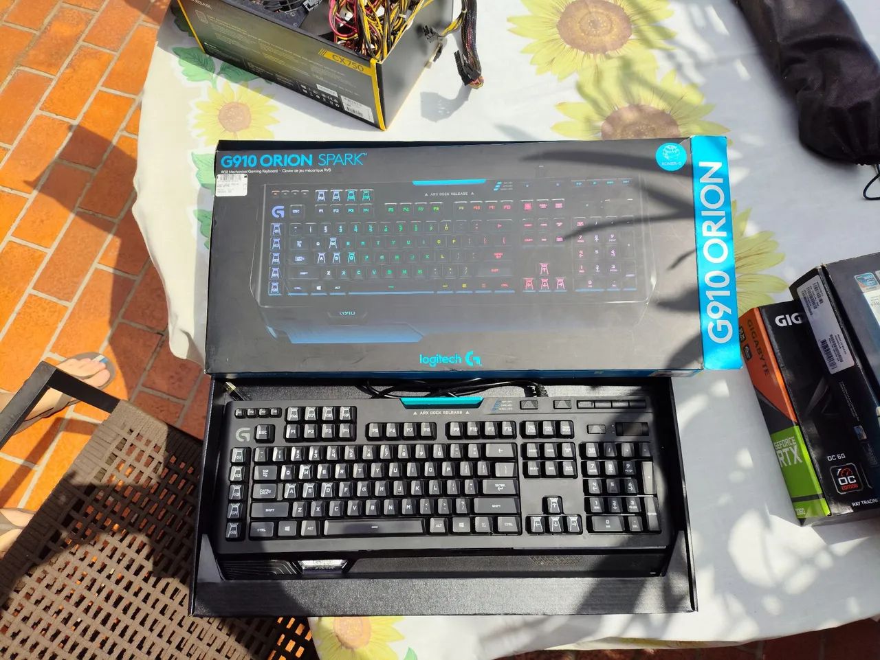 Teclado Logitech G910 Orion Spark - Foto 4