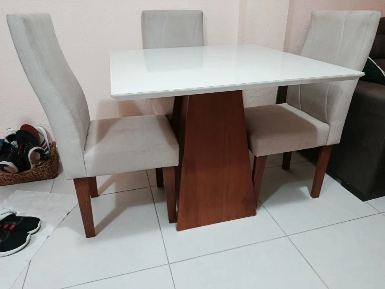 Mesa 4 cadeiras  - Foto 4