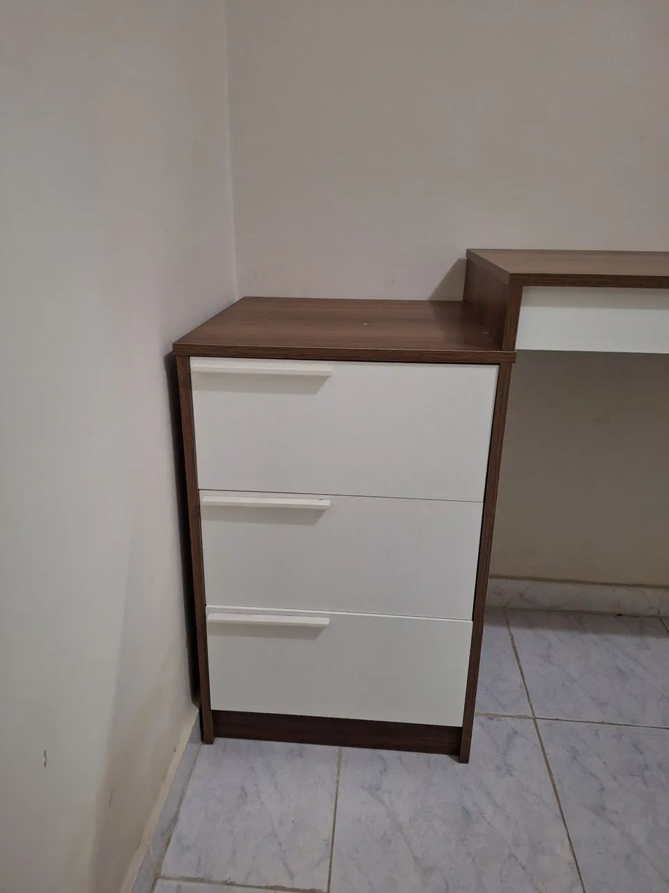VENDO MESA DE ESCRITÓRIO - Foto 3