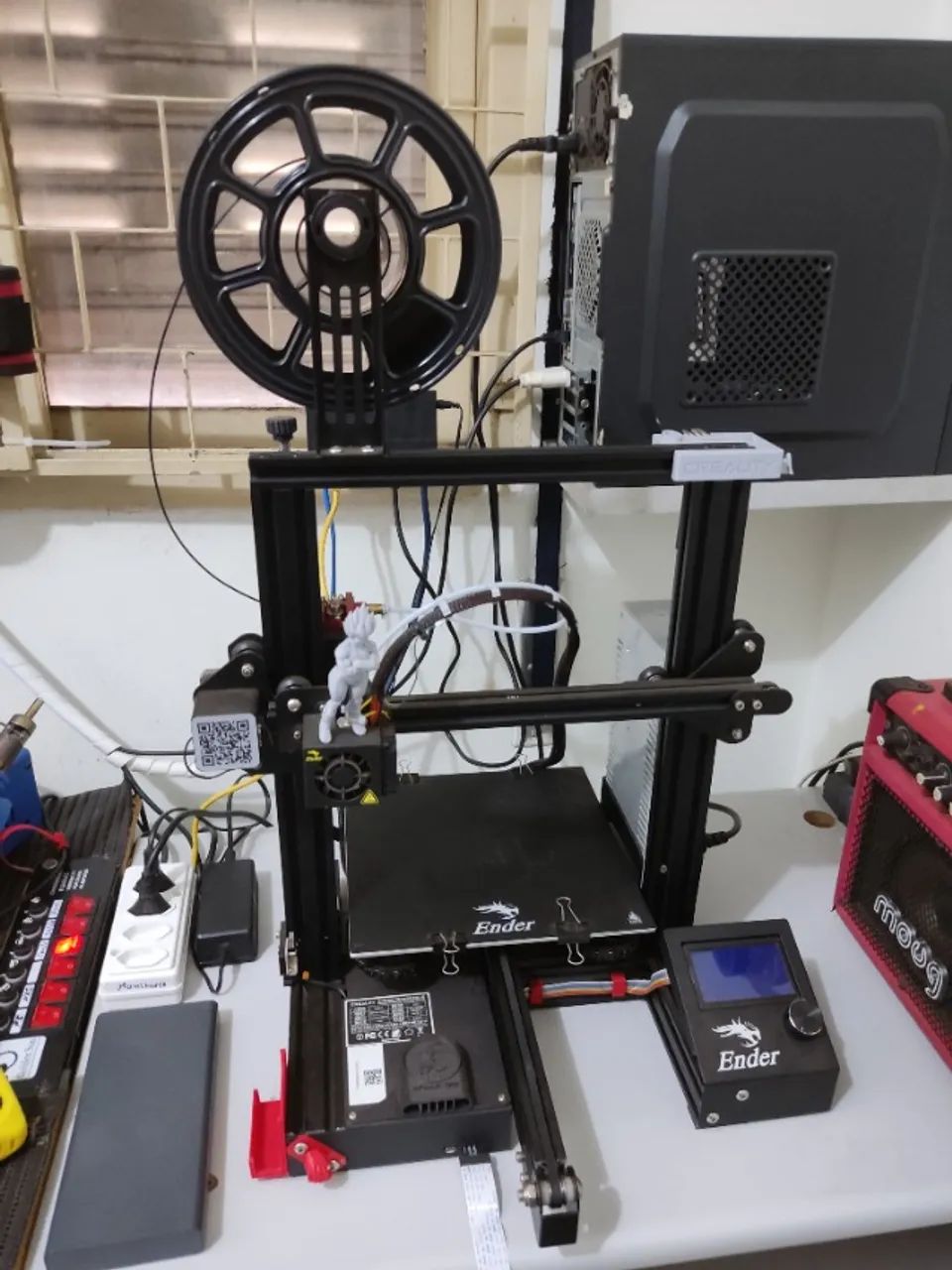 Impressora 3D Creality Ender 3 + Acessórios + Customizações - Foto 4