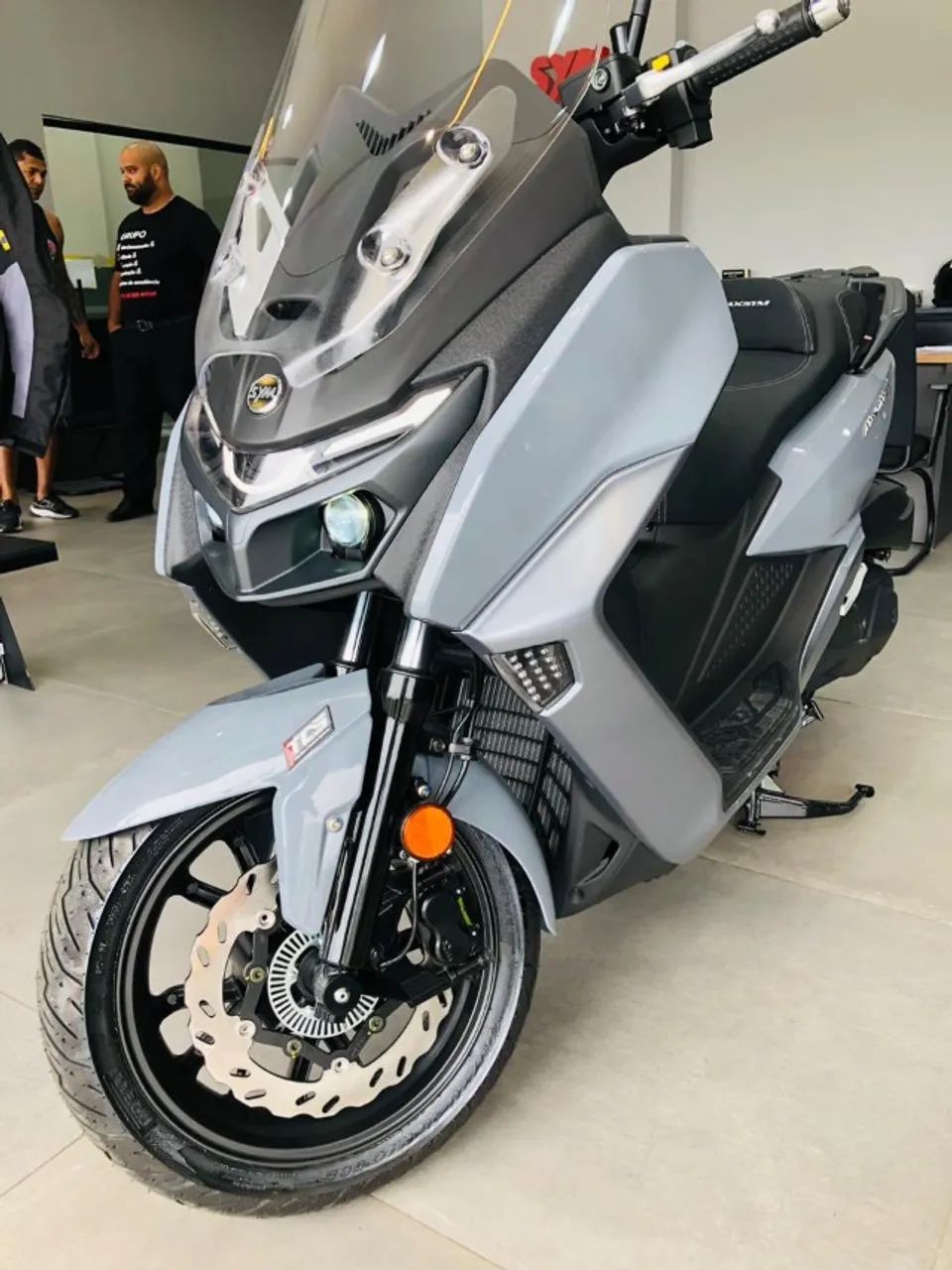 MAXSYM 400 GT 0KM VENDEDORA NATASHA
