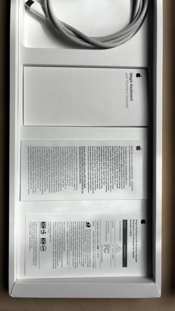 Apple Magic Keyboard com Teclado Numérico - Space Gray - Caixa e Cabo Originais - Foto 3