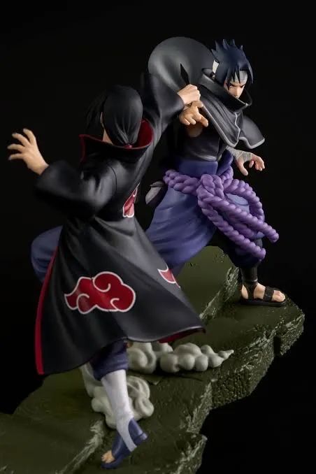 Conjunto Figures : Itachi & Sasuke Uchiha - Combination Battle