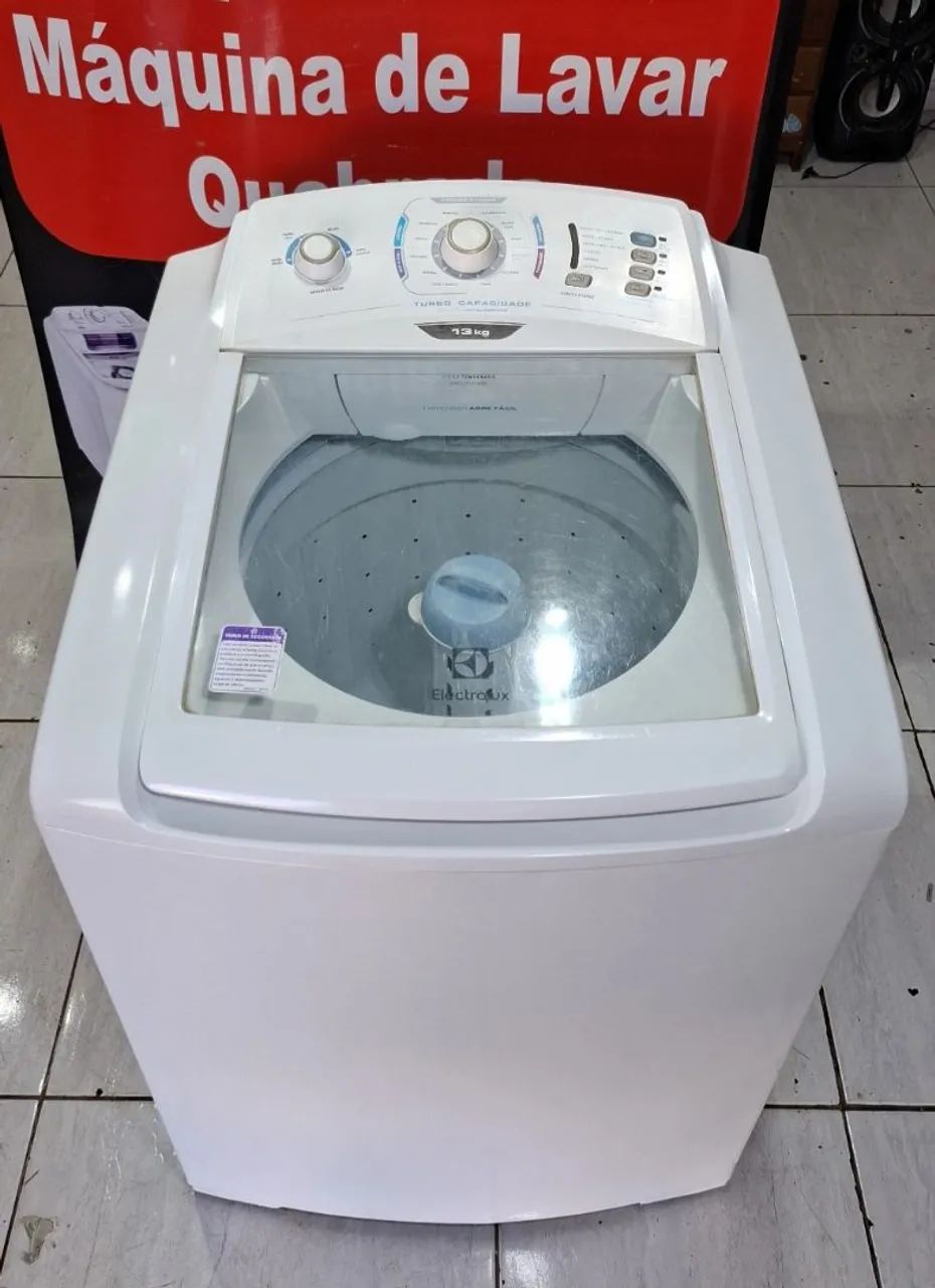 Vendo máquina de lavar roupa Electrolux 13kg moderna funcionando perfeitamente! - Foto 3