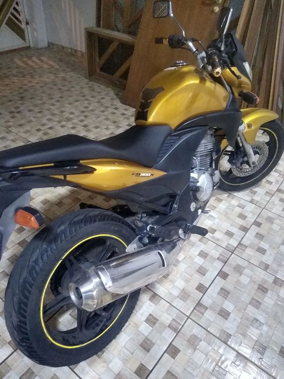 CB 300 DOURADA - Foto 3