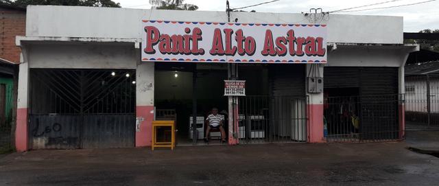 Casa Na Principal Av Do Congos