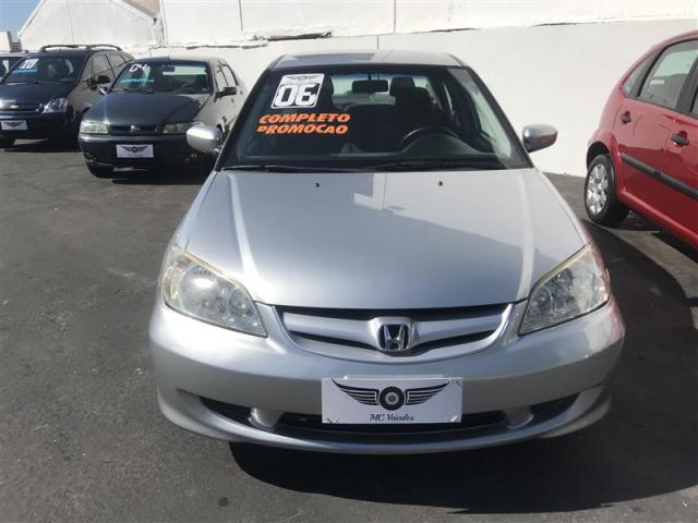 HONDA CIVIC 1.7 LX 16V GASOLINA 4P MANUAL 122000 km impecável - Foto 3