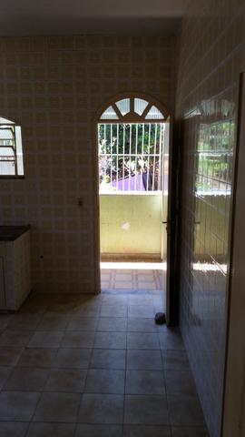 Casa com 3 quartos amarelo - Foto 3