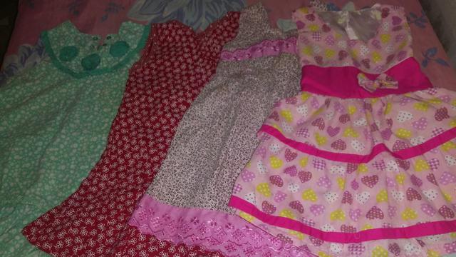 4 vestidos de 2 anos