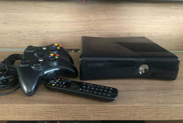 Xbox 360 Com 2 Controles