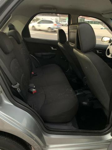 Fiat Palio ELX 1.3 Ar Condicionado e Direção Hidráulica 2004/2005 - Foto 7