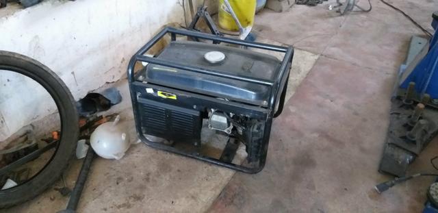 Gerador a gasolina 5.5