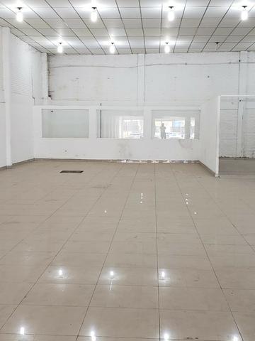 Alugo Galpão com área total de 1.200,00 m2, St. Vila Rosa na Av. Rio Verde - Foto 7