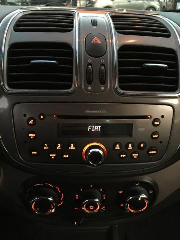 Fiat Grand Siena 1.6 Essence Sublime Dualogic 4P - Foto 8