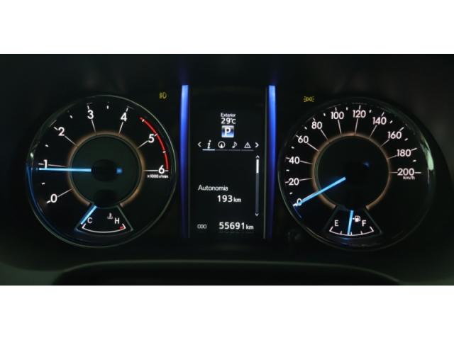 TOYOTA HILUX SW4 2.8 SRX 4X4 7 LUGARES 2017 - Foto 4