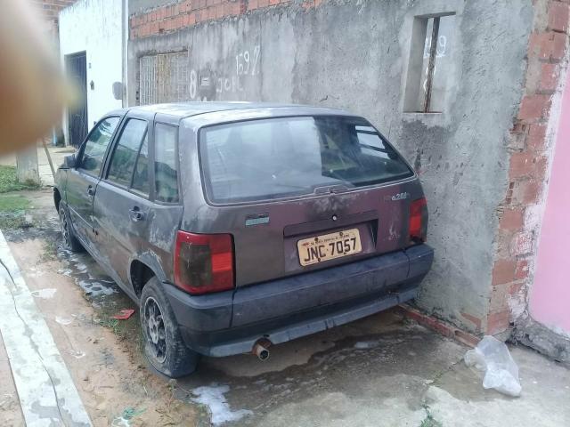Vende-se um carro Fiat tipo para retirada ou bota pra roda - Foto 2