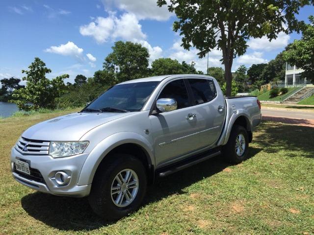 Vendo Mitsubishi L200 Triton modelo 2014 - Foto 6