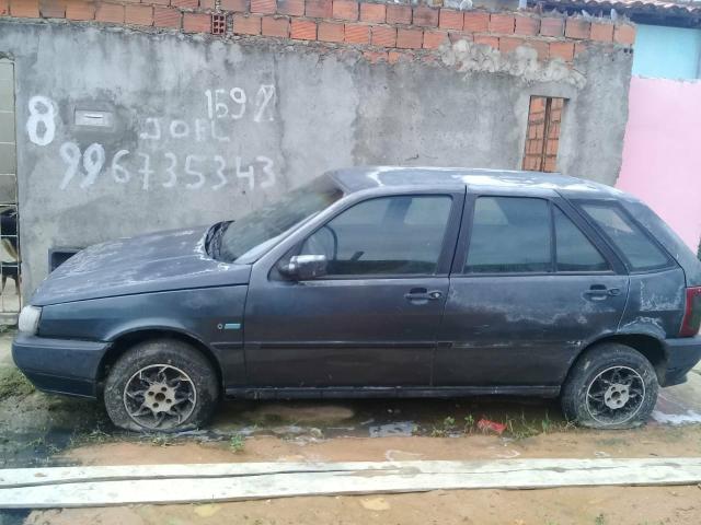 Vende-se um carro Fiat tipo para retirada ou bota pra roda - Foto 3