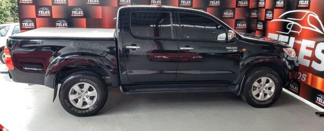 Toyota - Hilux CD SR 4X2 2.7 AT - Foto 2