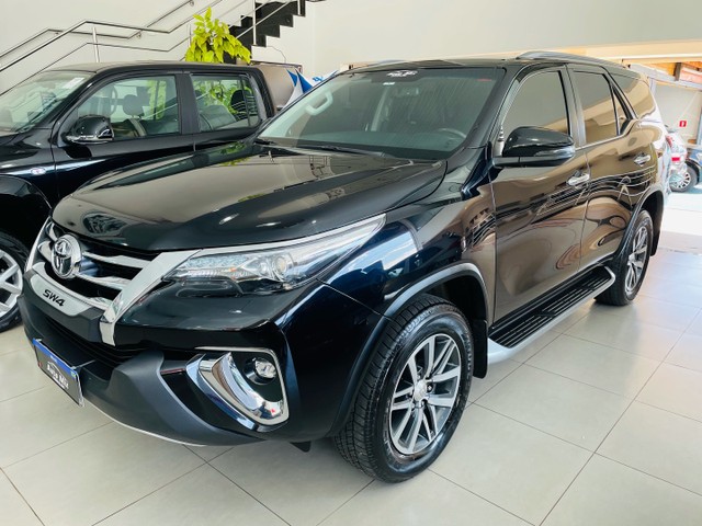 HILUX SW4 SRX 2.8 2018. IMPECÁVEL