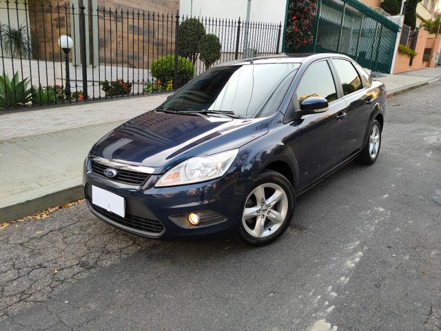 FORD FOCUS SEDAN AUT 2.0 FLEX 2011 IMPECÁVEL