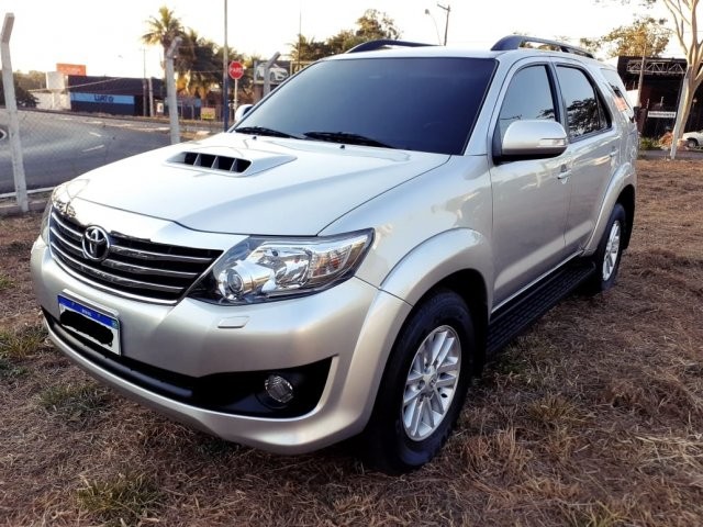 TOYOTA HILUX SW4 2013 3.0 SRV 4X4 16V TURBO INTERCOOLER DIESEL 4P AUTOMÁTICO