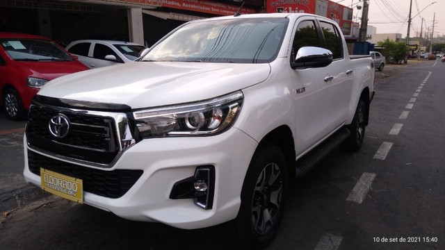 HILUX SRX 4X4 DIESEL AUTOMÁTICA 2019