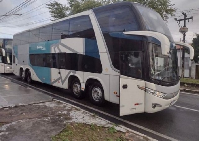 Ônibus Scania K400 - 2012