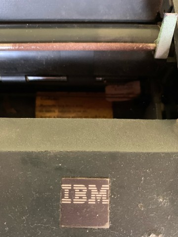 Máquina de escrever elétrica IBM 82c  - Foto 6