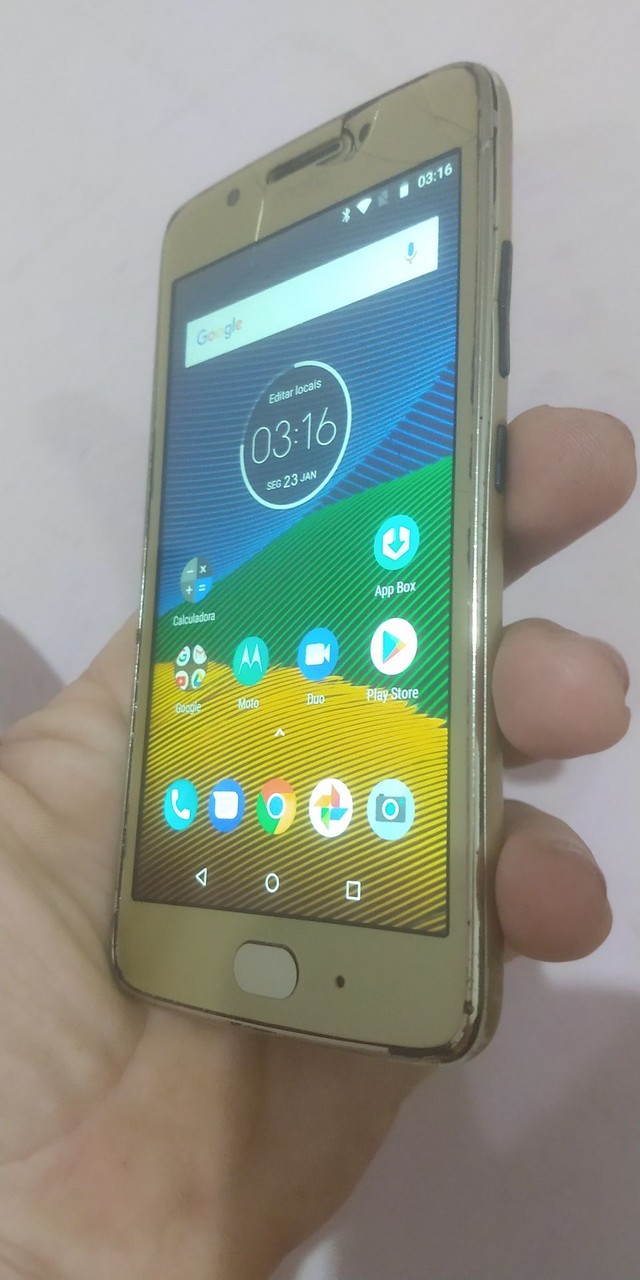 Moto G5 32gb trincado