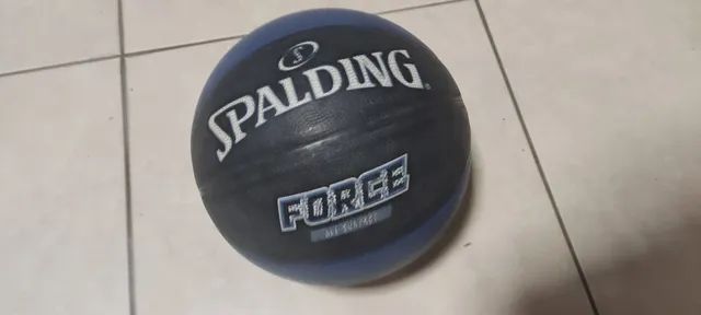 Bola de Basquete Spalding Force em Promoção