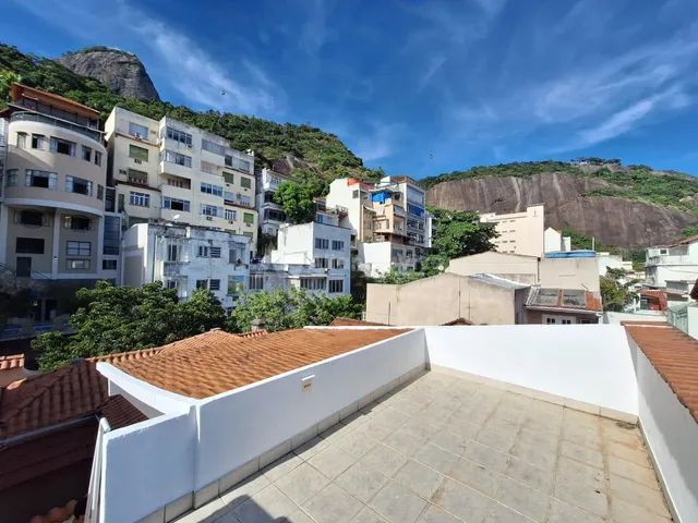 Urca | Casa 4 quartos, sendo 1 suite