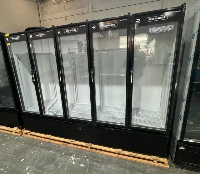 Auto Servico Vanguard Resfriados Asvr5p, 5 Portas Preto  220v