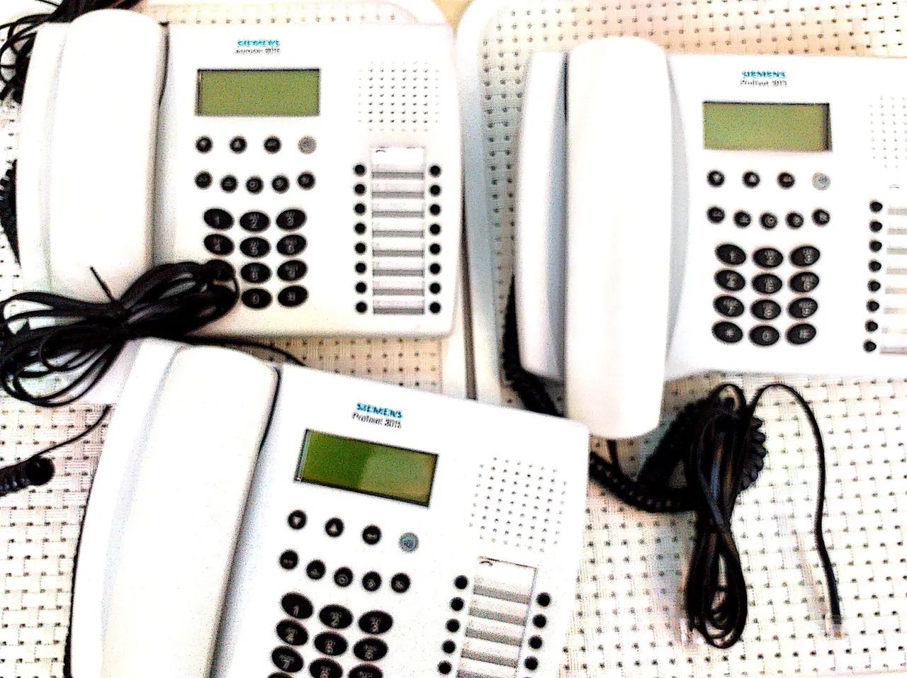 Telefone Siemens euroset 3015 e ganhe um euroset 3105 com 3+1 oportunidade