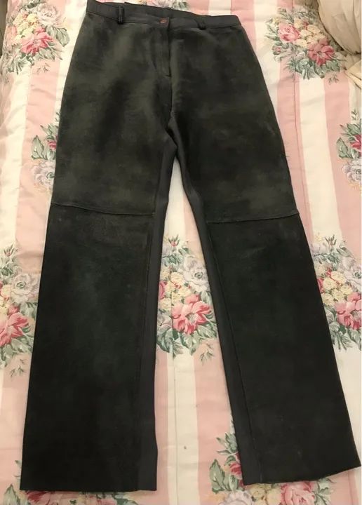 Calça feminina cinza de camurça e poliéster tamanho m - Foto 2